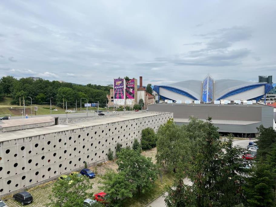 Utulny Apartman V Blizkosti Centra Appartement Košice Buitenkant foto